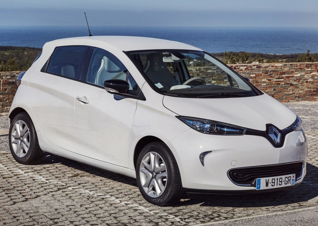 Renault Zoe Q90 Life Nove A Ojete Elektromobily V Cechach Zeuscars Cz